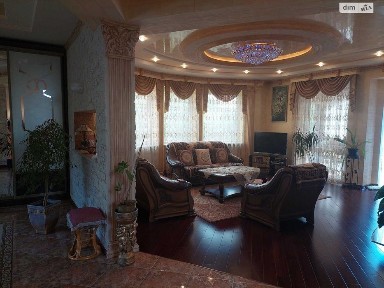 Продаж двухповерхового будинку