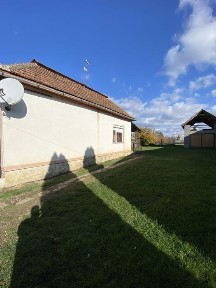 Продам будинок у передмісті Берееова