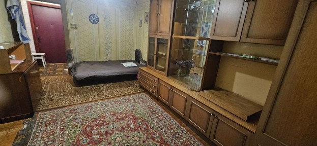 1 кім кв. Бул Кольцова 11а. Вільна