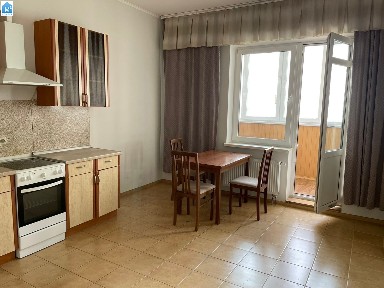 Київ, Деснянський район, вул. Лаврухіна, 12