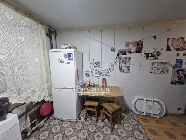 До продажу 2 кімн. квартира у Великодолинському