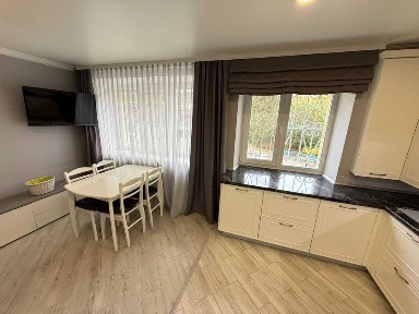 ‼️Центр‼️ Трикімнатна квартира з євроремонтом, індивідуальне опалення