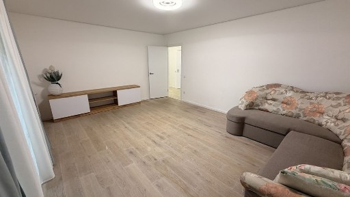 Оренда три кімнатної квартири масив Дружба.