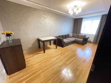 Продаж 3-кімнатної квартири у новобудові (Наукова 2А)