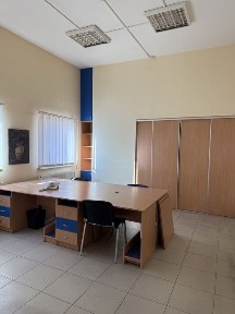 Здається в оренду приміщення 500 кв 3 поверх