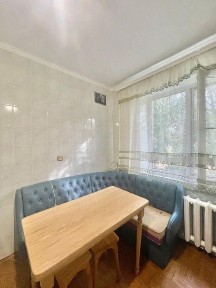 2-кімн. по вул. Г. Крут з меблями і техінкою