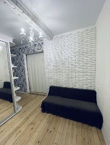 Продам 3х ком кв Сталинкв с А/О тихий Центр