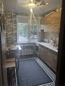 Здам квартиру 2шку на першому поверсі