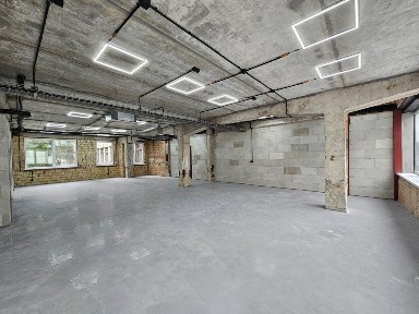 Киев, Новоконстантиновская ул., 18