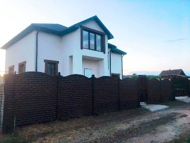 Гарний двоповерховий будинок, без внутрішніх робіт в Малій Данилівці