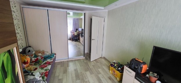 Сдам 2ком Сады3 новострой