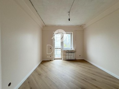Продажа 2-комнатной квартиры 50 м², Оболонский просп., 10