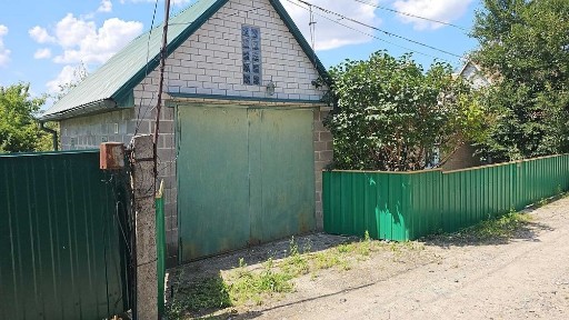 Цегляний будинок, в місті Яготин - всі комунікації. Є ВІДЕООГЛЯД