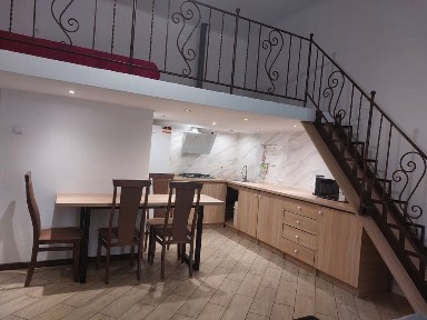 Подобово житло біля терм. бас. в м. Берегово