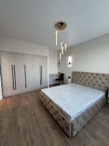 Продаж стильної квартири, вул. Радіщева