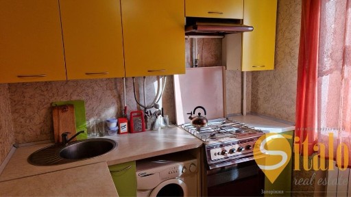 Продаж 1к. кв. по вул. Карпенка-Карого