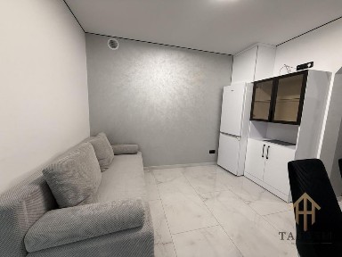 Оренда 1,5 кімнатної квартири вул. Зелена