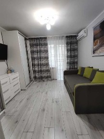 Продається 2-кімн квартира з ремонтом і меблями на вул. Узбецька