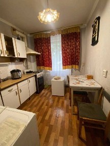 Продам 1 к квартиру по вул. Партизанська