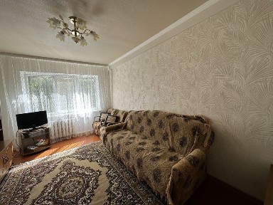 Продаж 2-х кімнатної квартири по вул. Космонавтів