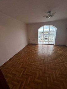 Оренда 3к на Інститутській