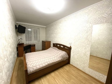 ВЛАСНИК Здається 2-х кімнатна кваритира ПРОСПЕКТ/МАЙДАН ВІЛЬНА!