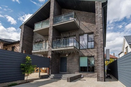 Продаж будинку / 250м2, 6-к, 3пов /Укриття/ Київ, Соломʼянка, Жуляни