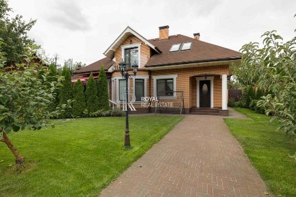 Продаж будинку Київ 5к 250м2 Дніпровський Русанівські сади Садовий