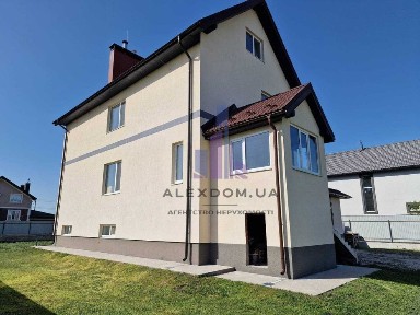 ЕКСКЛЮЗИВ! Продається 3пов будинок 270м2, вул. Кодацька, 41с. Погреби