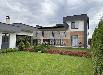 Продаж будинку у стилі Хай-Тек, укриття, вул. В. Модзалевського