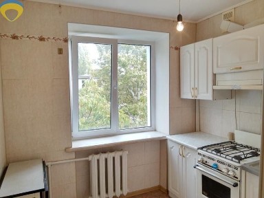 Двухкомнатная квартира на Ивана и Юрия Лип /Г. Петрова