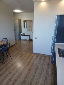 Жемчужина 37 на Тагирова 2х комнатная продам.