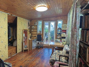 Будинок біля моря на 13-й ст. Великого Фонтану