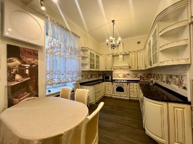 3к Центр Костьольна 4 Майдан Незалежності Подобово 2 поверх Люкс