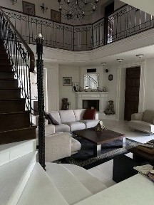 3.к. квартира в клубном доме на Тельмана Центр 187м2 пр. Кирова