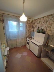 СДАМ 1кв. Бул. Строителей (с мебелью) цена 3000 грн.