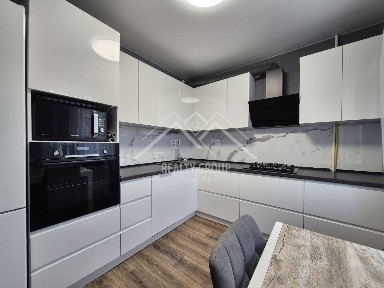 Продажа 3-комнатной квартиры 69.9 м², Лисового ул.