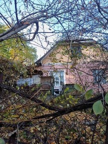 Продаж квартири в будинку на три сім