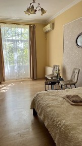 Здається квартира в центрі Берегова 5 хв до басейну