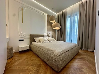 Оренда дизайнерської 3-х кв в 