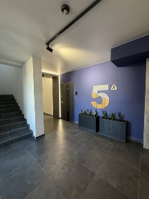 Продається 2-х кімнатна квартира по вул. Весела, район Старий Парк