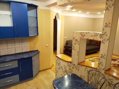 Оренда трьокімнатної квартири в районі вулиці Вовчинецька