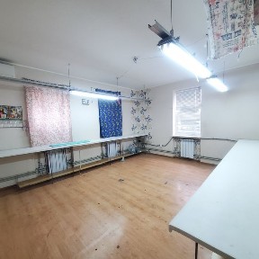 У продажу будинок під житло і бізнес