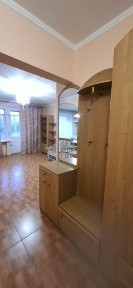 Сдается однокомнатная квартира студия в центре города