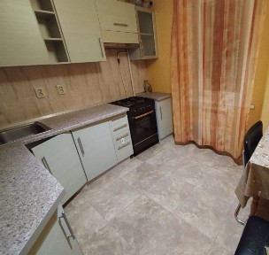 Продаж 2 х кім., Центр. Молодіжна.