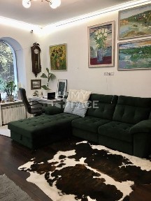 вул. Богдана Хмельницького, 9