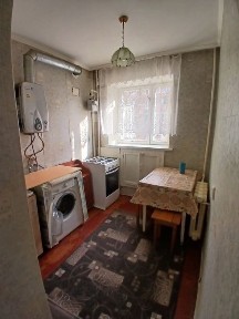 Здається 1 кімнатна квартира. Зарічанська