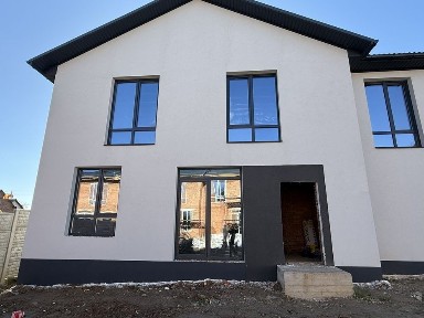 Продам таунхаус боковий поруч школа супермаркат