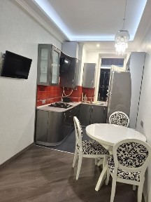 Сдам красивую квартиру с ремонтом район Дерибасовской.