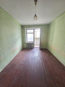 Продаж 2 кім кв під ремонт, р-н. Вишенька пр. Космонавтів